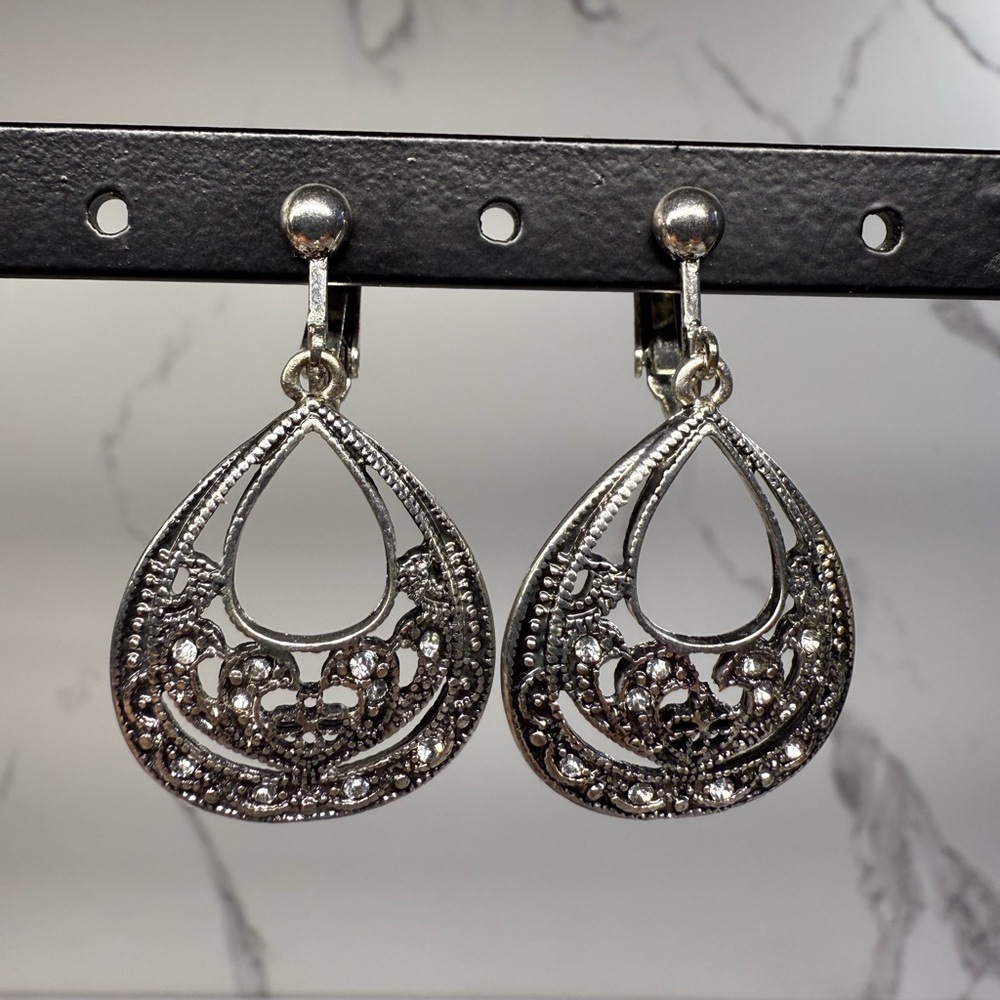 Vintage Silver Filigree Teardrop Clip-On Earrings